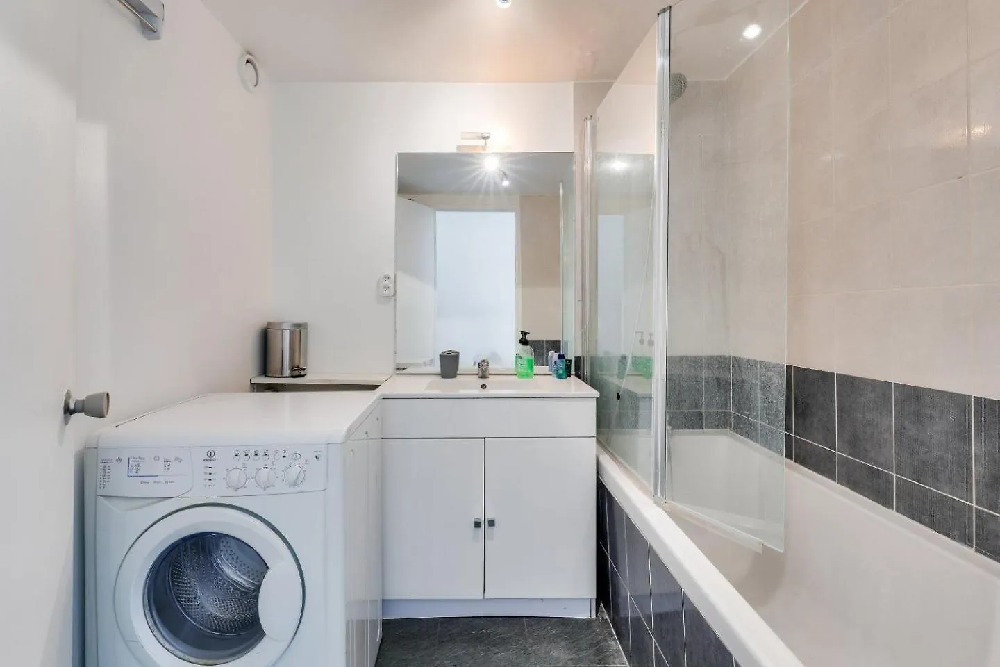Appartamento Superb 1Br Flat 5 Min From Gare De Lyon Parigi